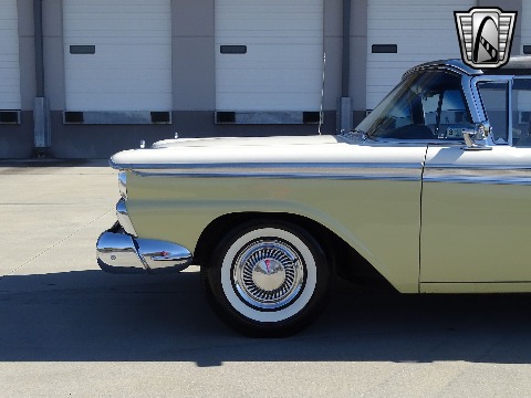 1959 Ford Fairlane 500 image 31