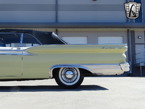 1959 Ford Fairlane 500 image 36