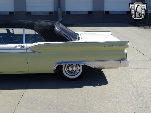 1959 Ford Fairlane 500 image 38