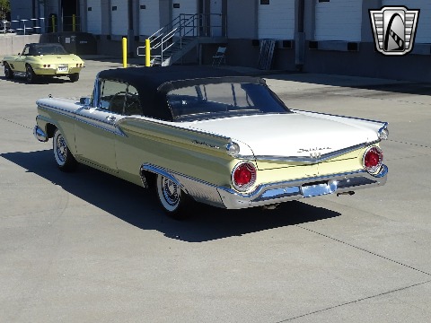 1959 Ford Fairlane 500 image 14