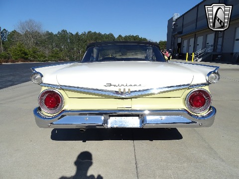 1959 Ford Fairlane 500 image 40