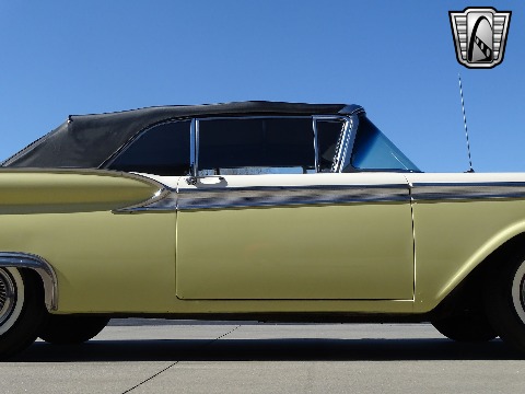 1959 Ford Fairlane 500 image 45