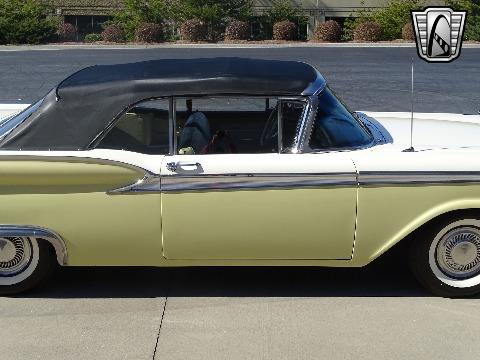 1959 Ford Fairlane 500 image 47