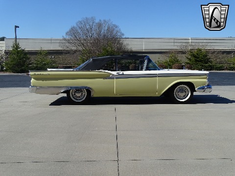 1959 Ford Fairlane 500 image 22