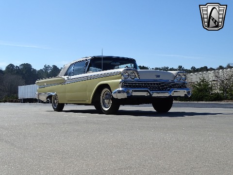 1959 Ford Fairlane 500 image 24