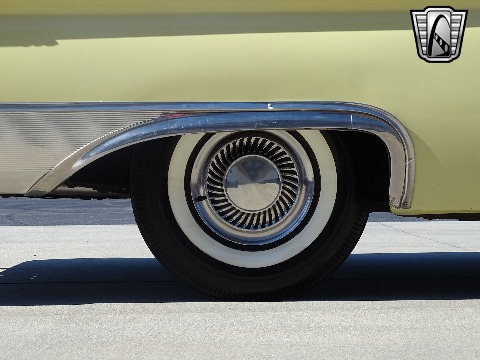 1959 Ford Fairlane 500 image 106