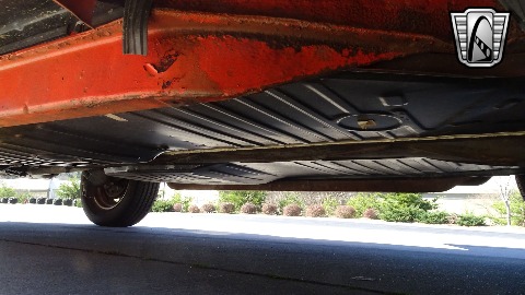 1974 Volkswagen Super Beetle image 111