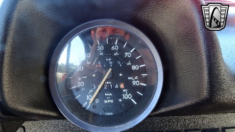 1974 Volkswagen Super Beetle image 87