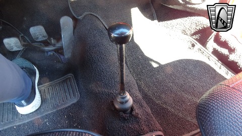 1974 Volkswagen Super Beetle image 91