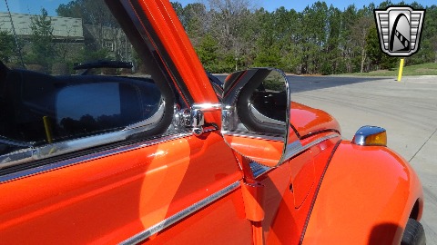 1974 Volkswagen Super Beetle image 54