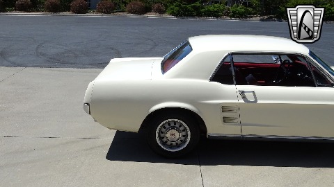 1967 Ford Mustang image 43