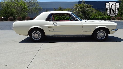 1967 Ford Mustang image 21