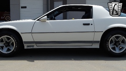 1984 Chevrolet Camaro image 32