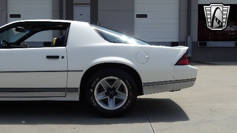 1984 Chevrolet Camaro image 35