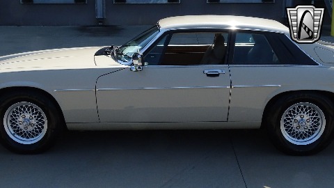 1986 Jaguar XJS image 33