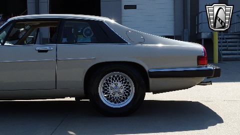 1986 Jaguar XJS image 35