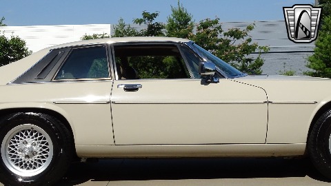 1986 Jaguar XJS image 44