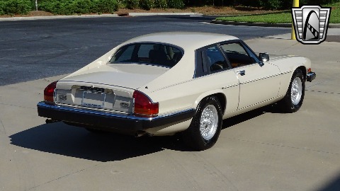 1986 Jaguar XJS image 19