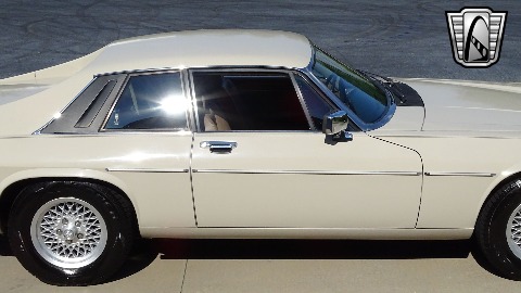 1986 Jaguar XJS image 46