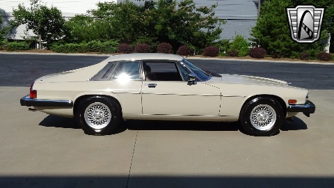 1986 Jaguar XJS image 21