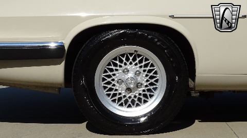 1986 Jaguar XJS image 103
