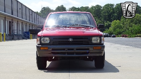 1994 Toyota Pickup image 3