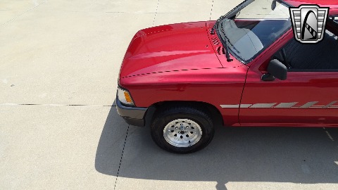 1994 Toyota Pickup image 31
