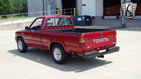1994 Toyota Pickup image 12