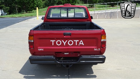1994 Toyota Pickup image 15
