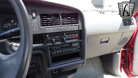 1994 Toyota Pickup image 69