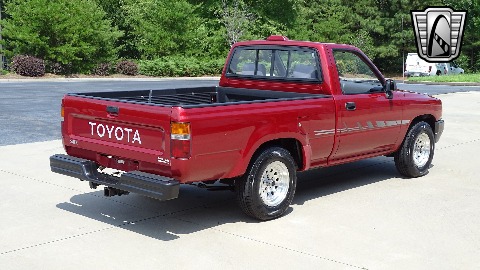 1994 Toyota Pickup image 18