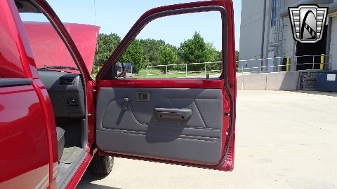 1994 Toyota Pickup image 74