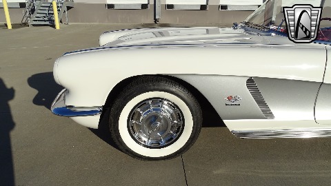 1962 Chevrolet Corvette image 35