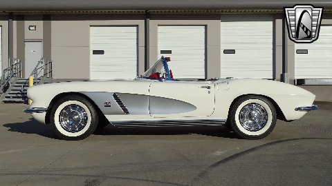 1962 Chevrolet Corvette image 12