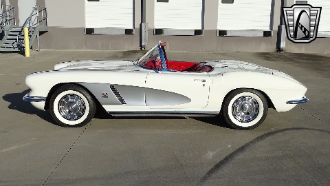 1962 Chevrolet Corvette image 13