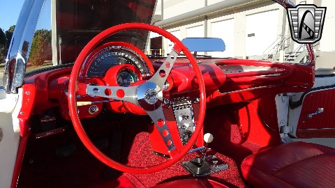 1962 Chevrolet Corvette image 98