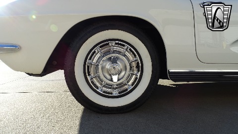 1962 Chevrolet Corvette image 47