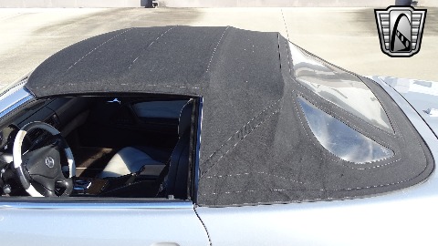 2002 Mercedes-Benz SL500 image 29