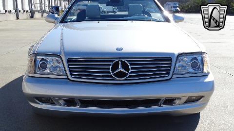 2002 Mercedes-Benz SL500 image 56