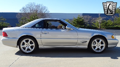 2002 Mercedes-Benz SL500 image 9