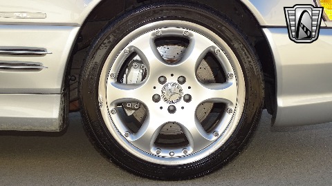 2002 Mercedes-Benz SL500 image 143