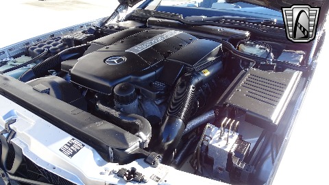 2002 Mercedes-Benz SL500 image 96