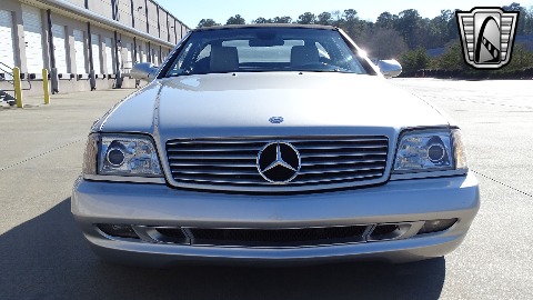2002 Mercedes-Benz SL500 image 19