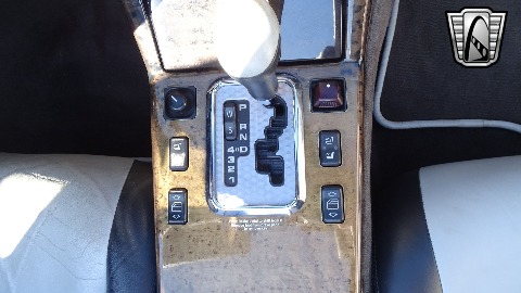 2002 Mercedes-Benz SL500 image 124