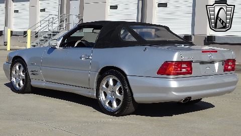 2002 Mercedes-Benz SL500 image 22