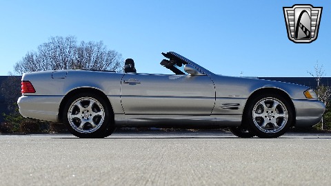 2002 Mercedes-Benz SL500 image 49