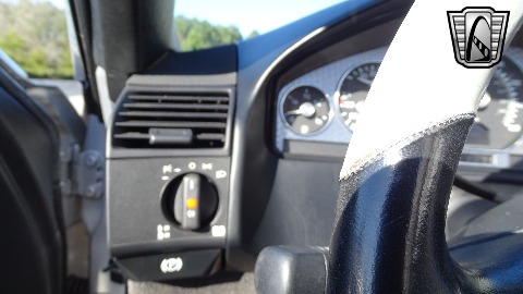 2002 Mercedes-Benz SL500 image 128