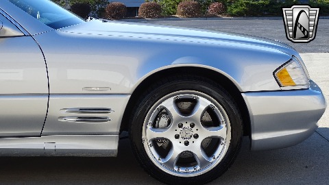 2002 Mercedes-Benz SL500 image 77