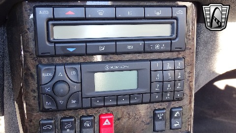 2002 Mercedes-Benz SL500 image 129