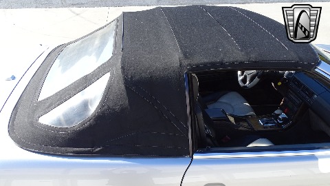 2002 Mercedes-Benz SL500 image 27
